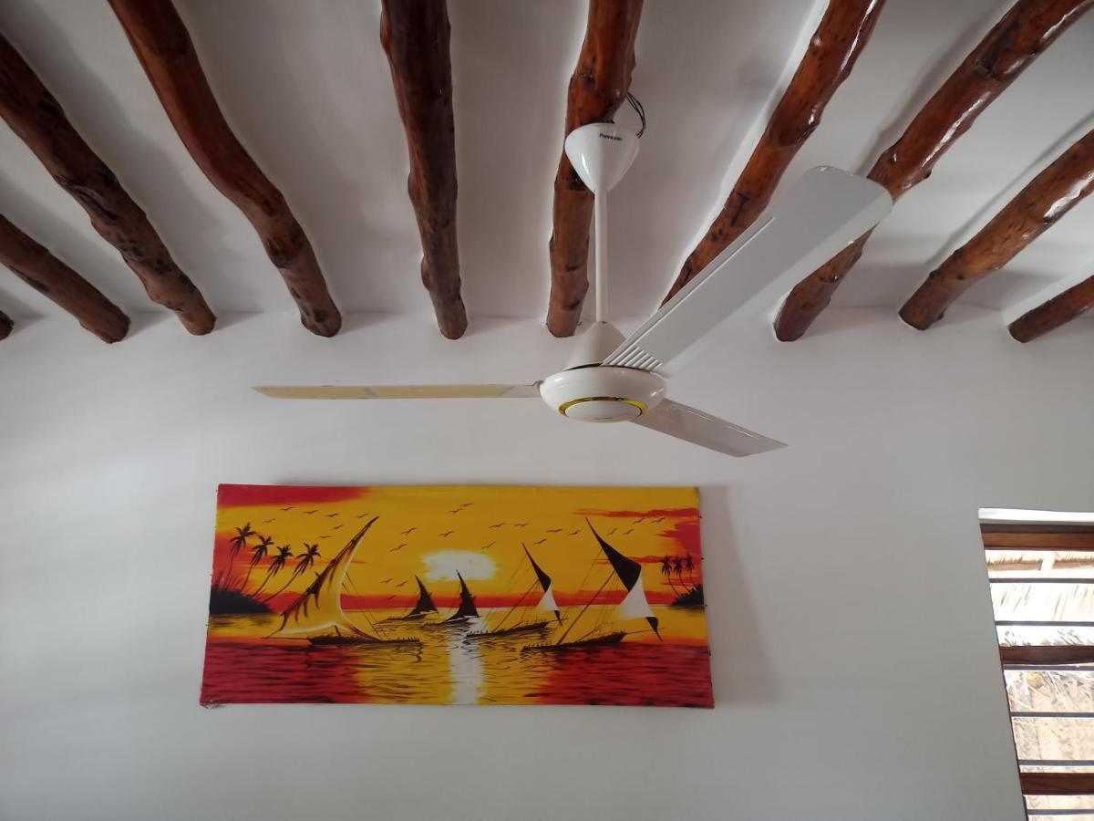 Sunshine House Zanzibar *