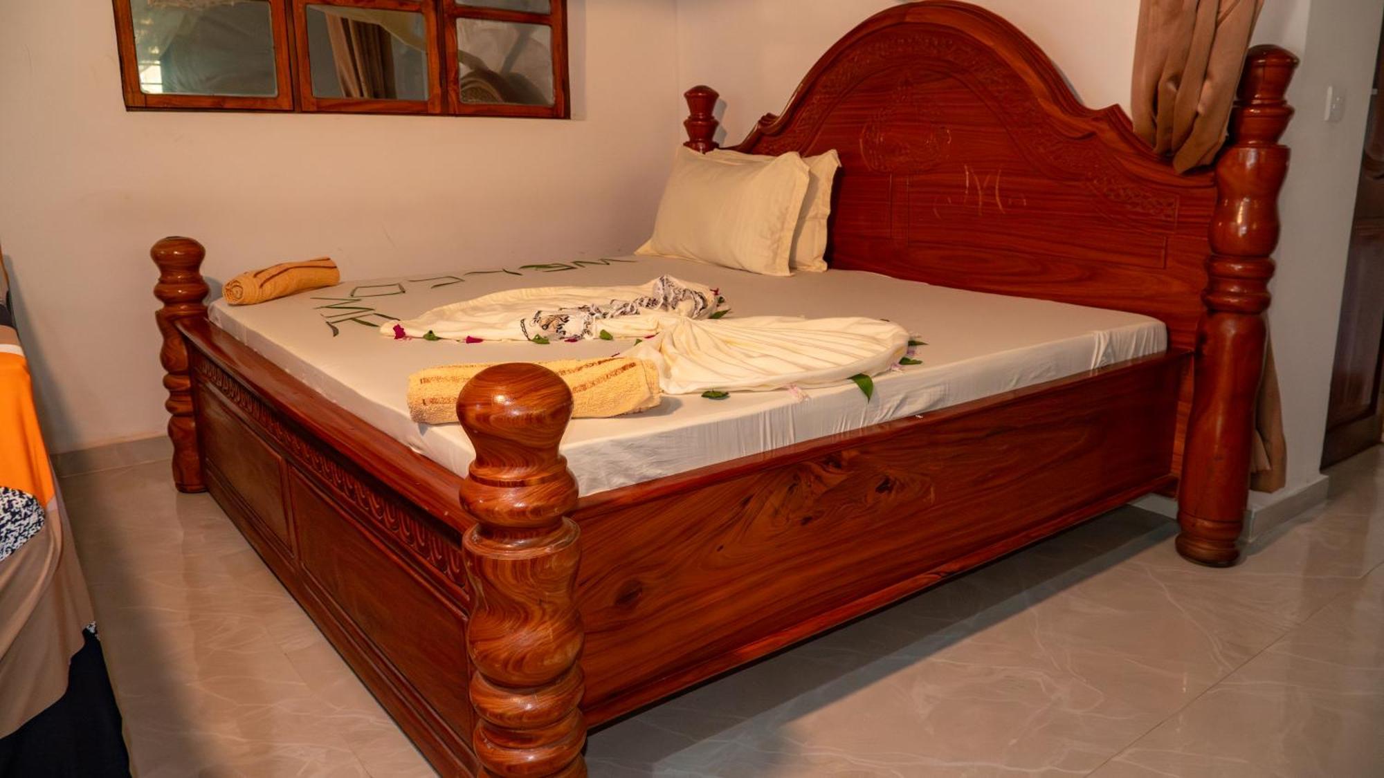 Sunshine House Zanzibar